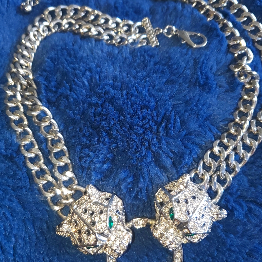 Necklace - Picture 2 of 4
